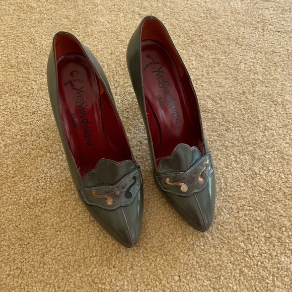 Vintage Yves Saint Laurent Grey Leather Pumps 35.5 - Picture 3 of 6